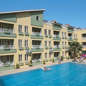 Club Sunset Apartments